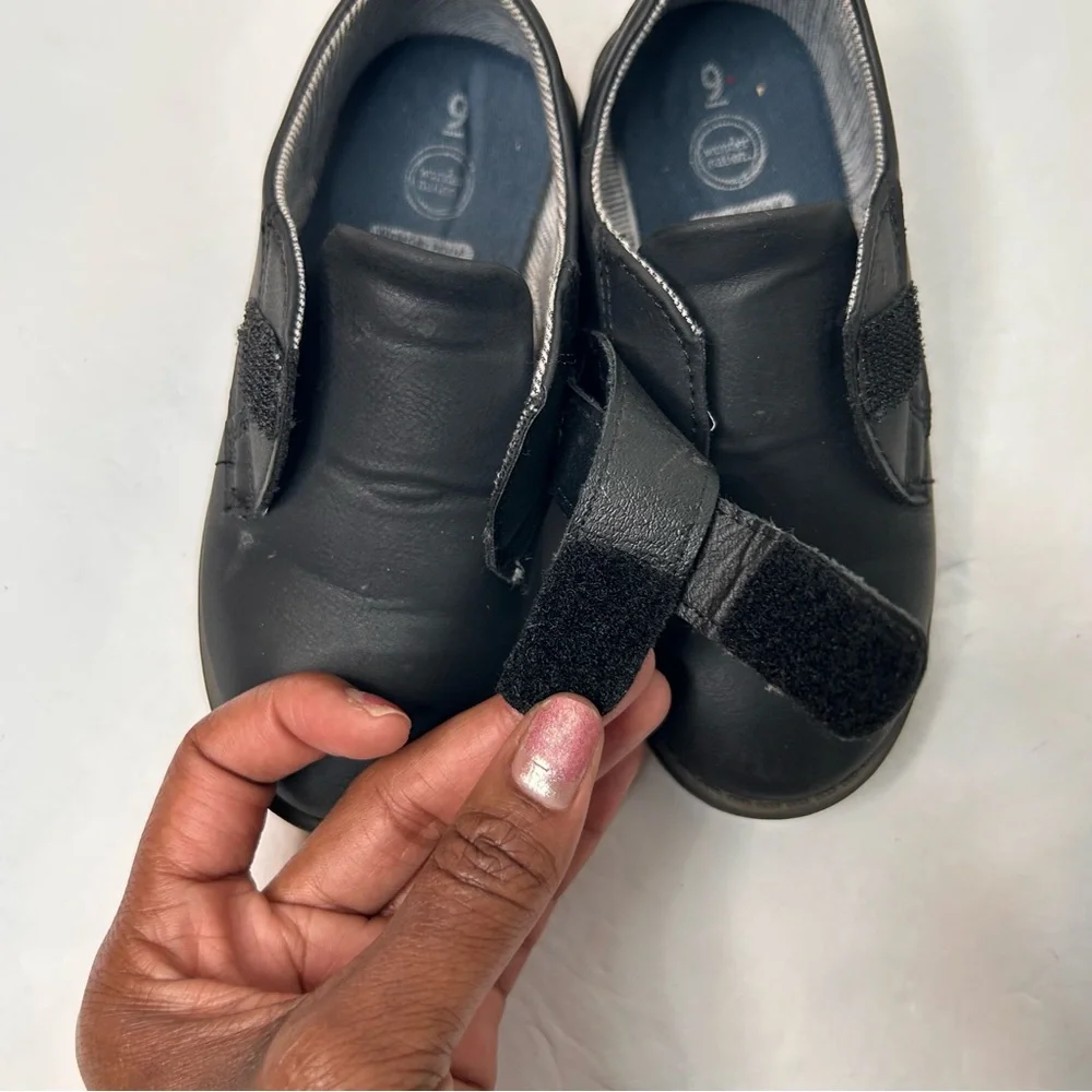 Wonder Nation Boy’s Black Dress Shoes with Velcro Straps Size 9